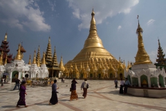 2014.02.13_Yangon_-_Shwedagon_43