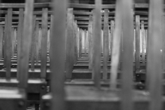 2012-07-19_Toulouse_church_empty_chairs__bw___1_von_1_